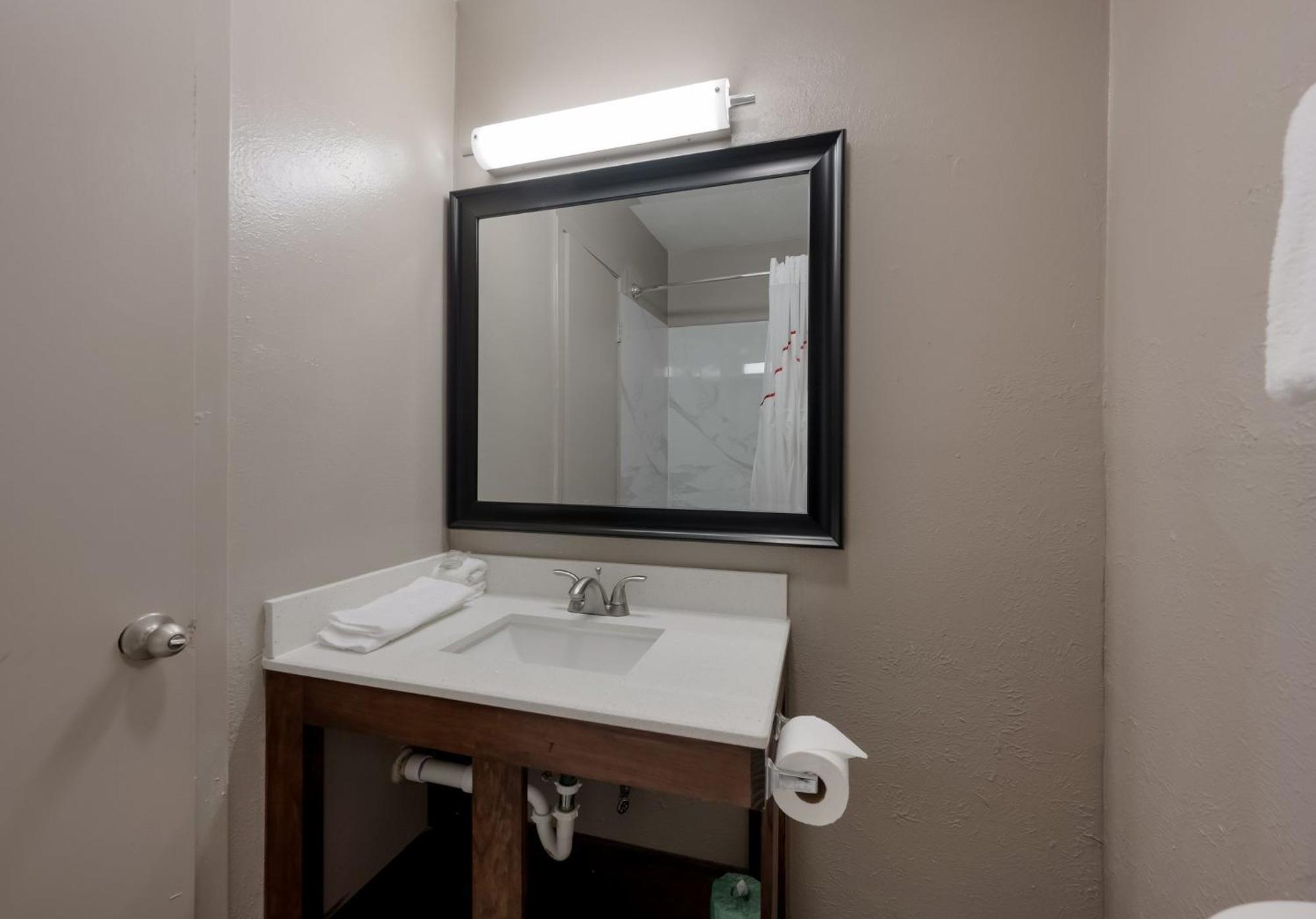 Red Roof Inn Madisonville Ngoại thất bức ảnh